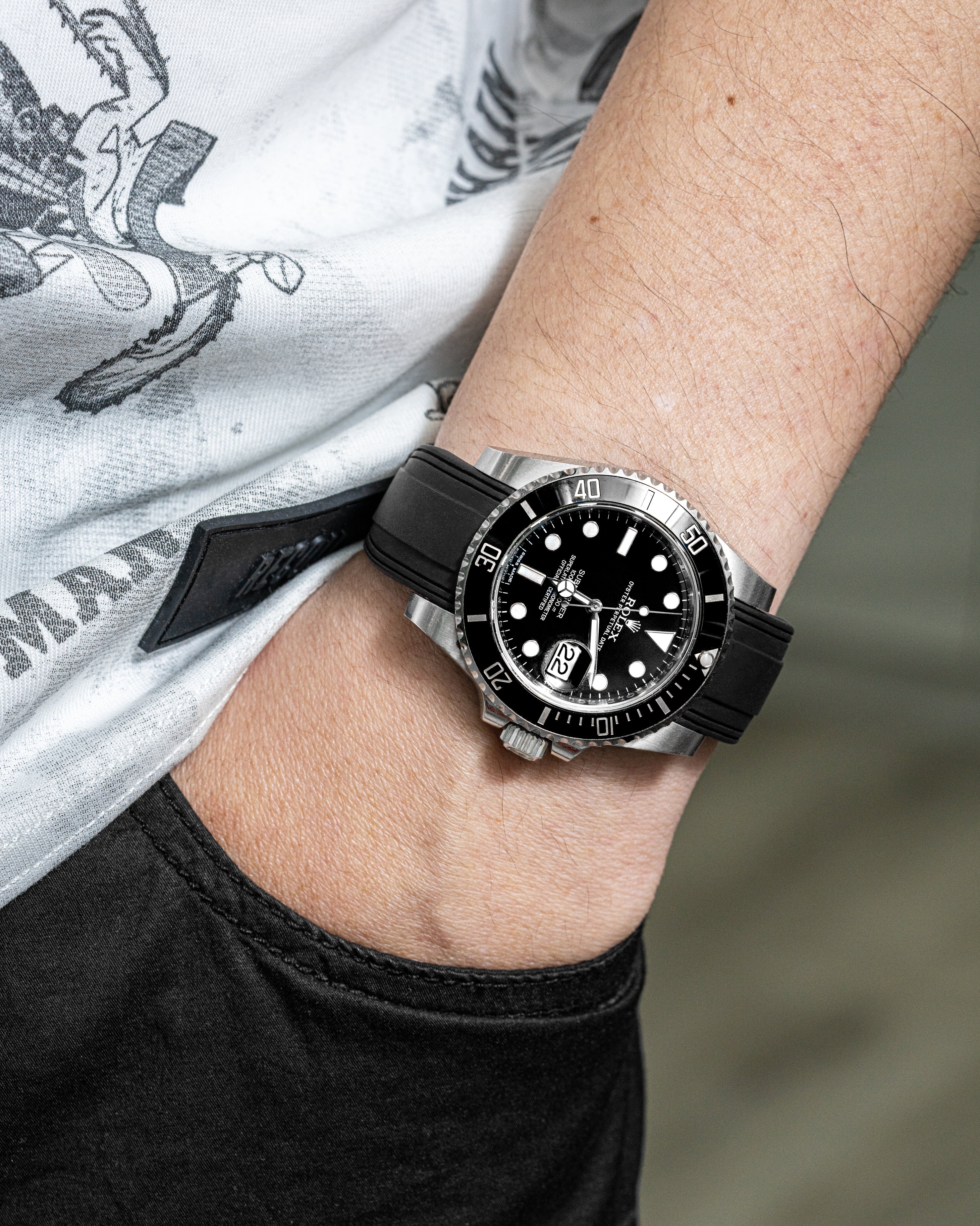 Solitaire Rubber straps in Classic Black for Rolex Submariner