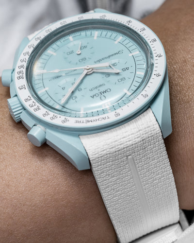 Solitaire Rubber straps in Arctic White for Omega x Swatch Uranus