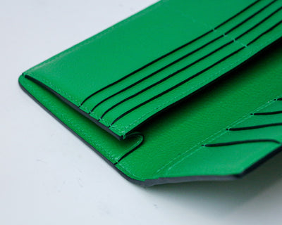 Bespoke Long Wallet in Apple Green Chèvre