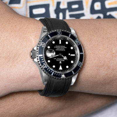 Solitaire Rubber straps in Classic Black for Rolex Submariner 116610LN