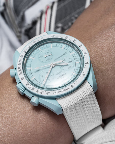 Solitaire Rubber straps in Arctic White for Omega x Swatch Uranus