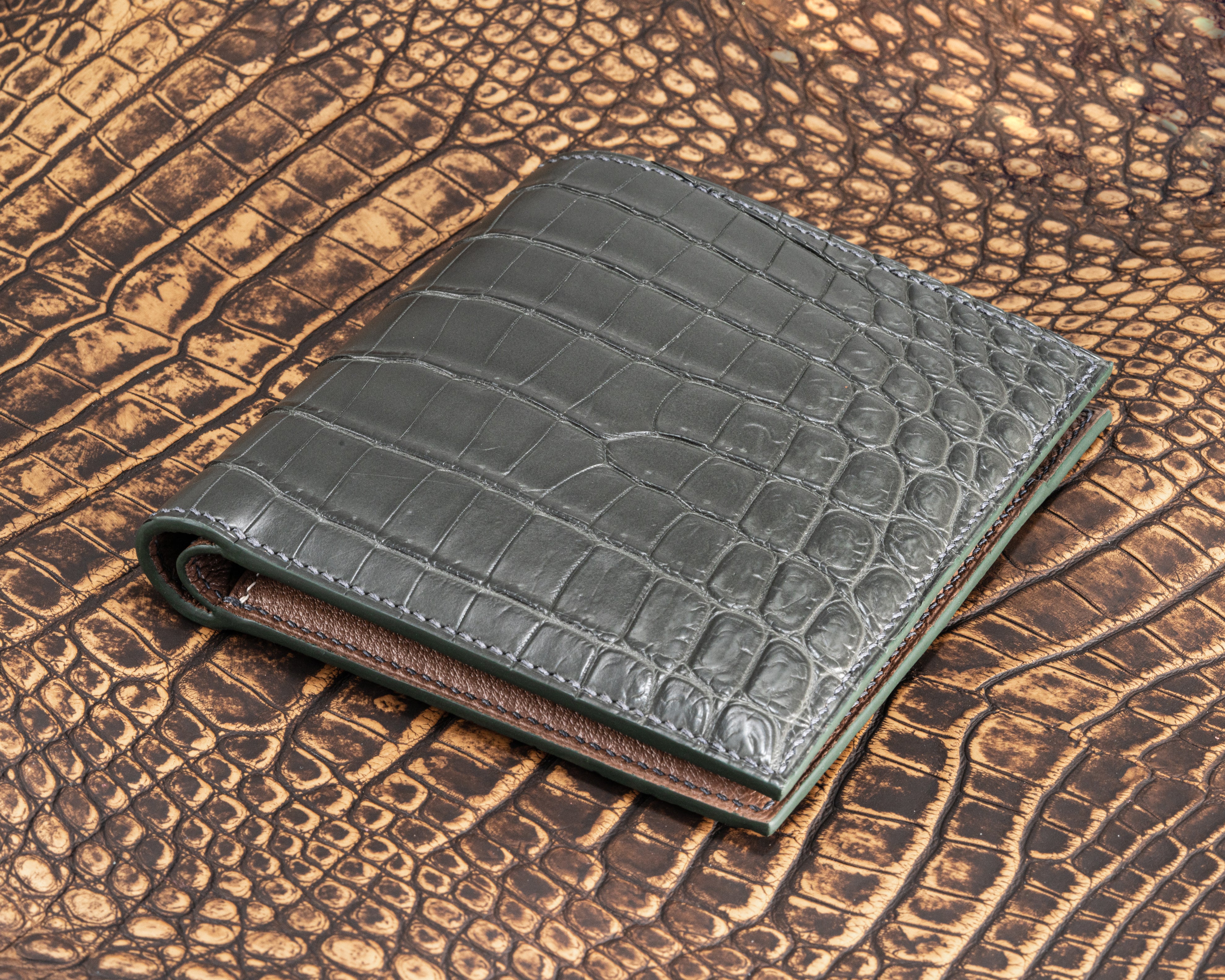 Bespoke Bifold Wallet in Graphite Grey Crocodile Leather – Solitaire ...