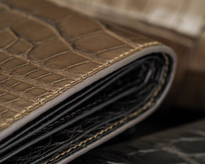 Bespoke Bifold Wallet in Juniper Green Alligator