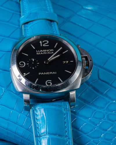 Bespoke Watch Strap in Tiffany Blue Alligator