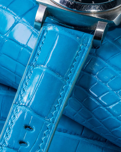 Bespoke Watch Strap in Tiffany Blue Alligator