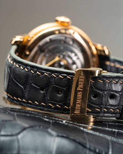 Bespoke Watch Strap in Graphite Grey Alligator